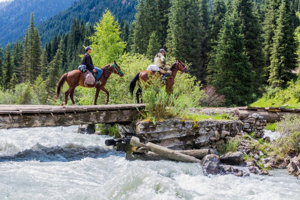 Trek à cheval au Kirghizistan : ce qu'il faut savoir avant de partir